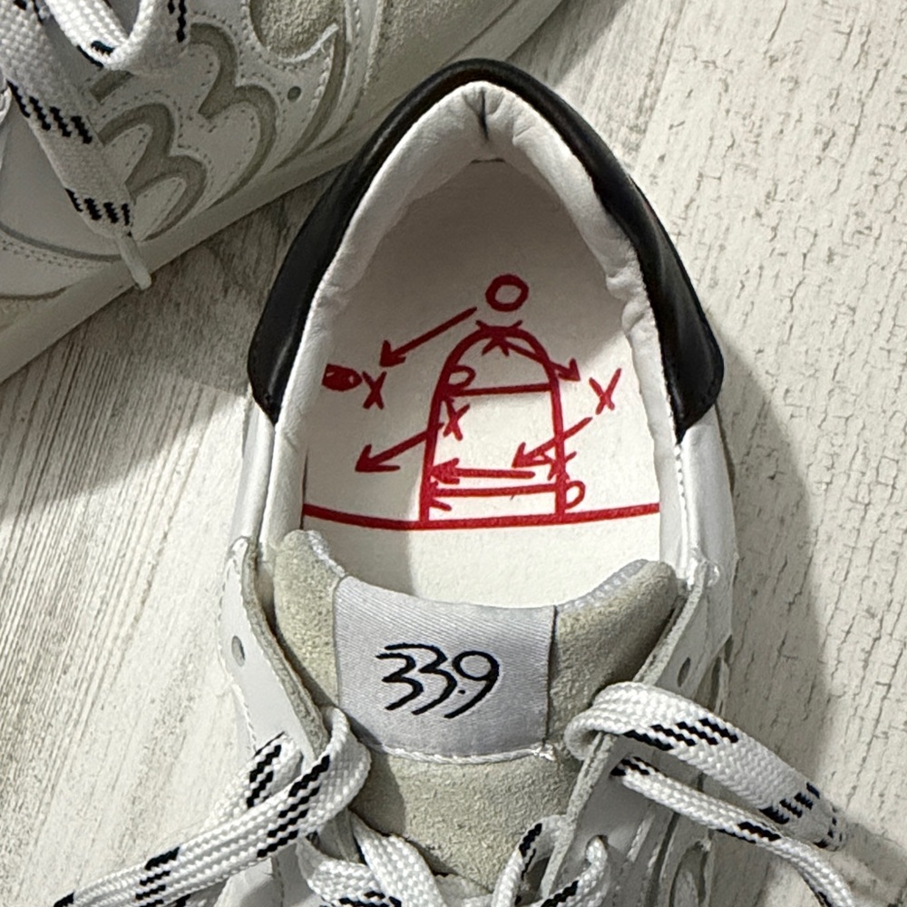 33.9 The Original White and Black Women's Sneakers - Picture 11 of 12